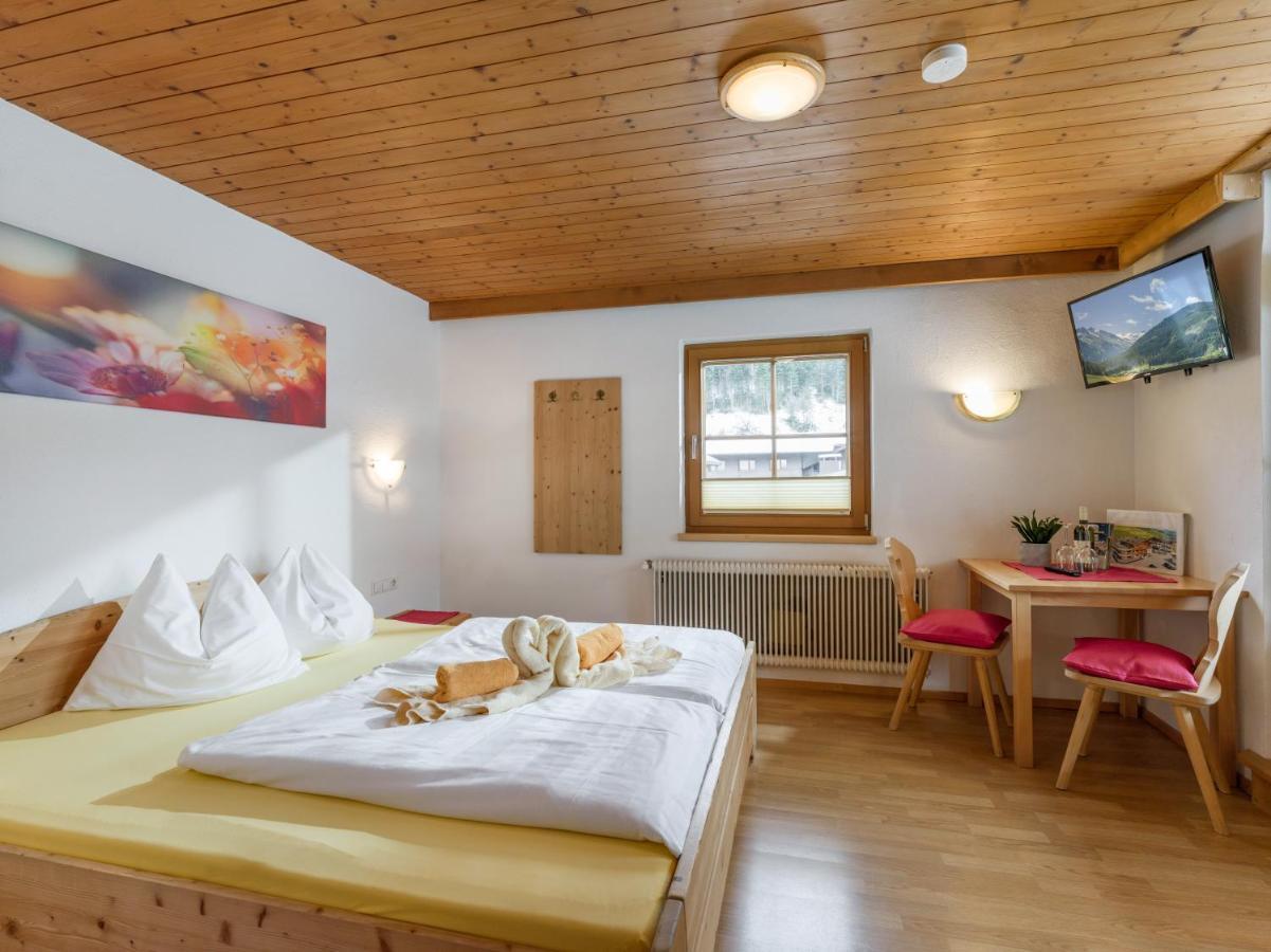 גרלוס Gaestehaus Hochstaffl מראה חיצוני תמונה