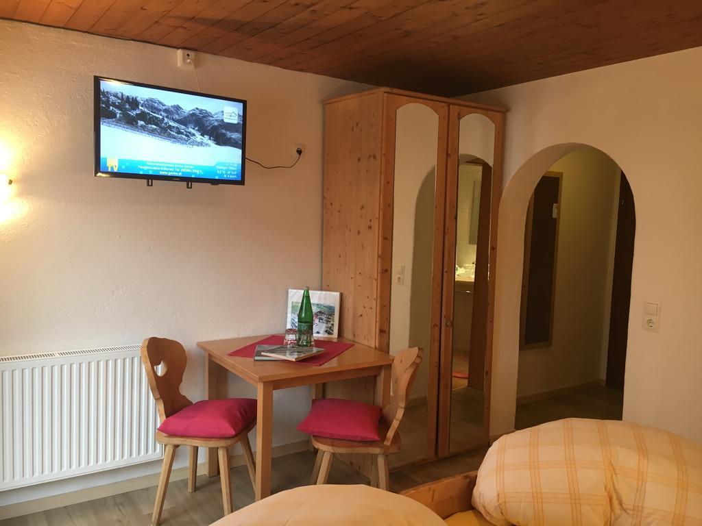 גרלוס Gaestehaus Hochstaffl מראה חיצוני תמונה